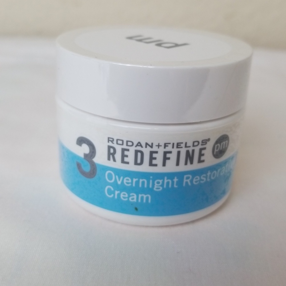 REDEFINE Overnight Restorative Cream